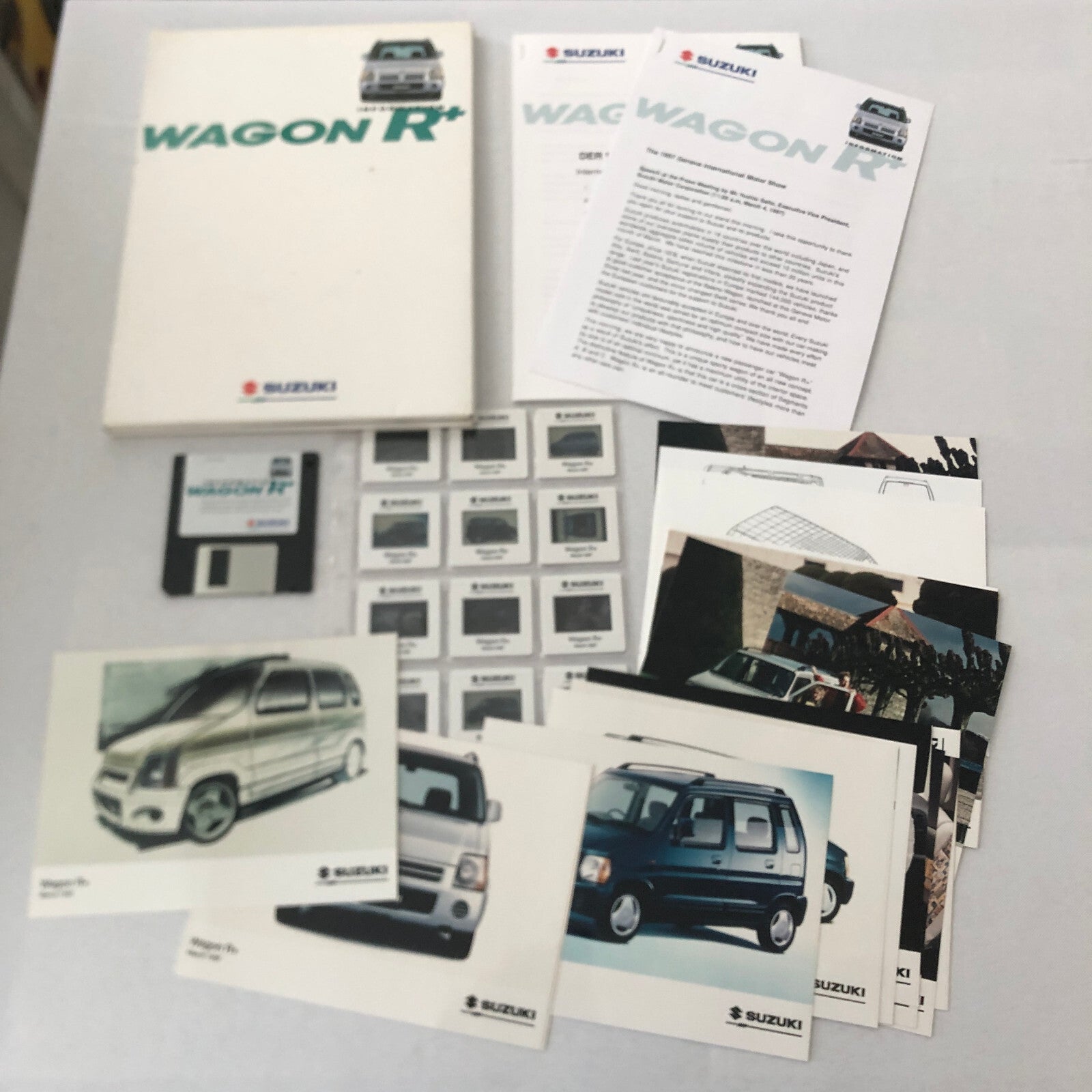 1997 Suzuki Wagon R Press Kit German Brochure Diskette 35mm Slides Photos