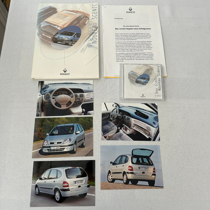 Renault Scenic Press Kit with Photos and Photo CD German Text European