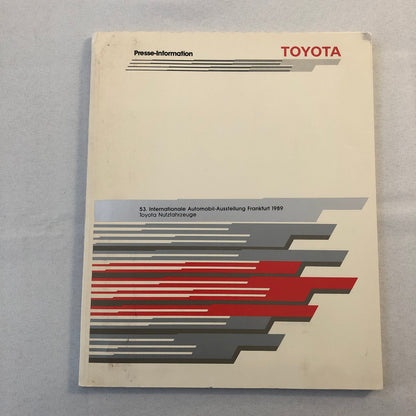1989 Toyota Truck Press Kit with Photos Liteace Hiace Hilux Model F GERMAN Text