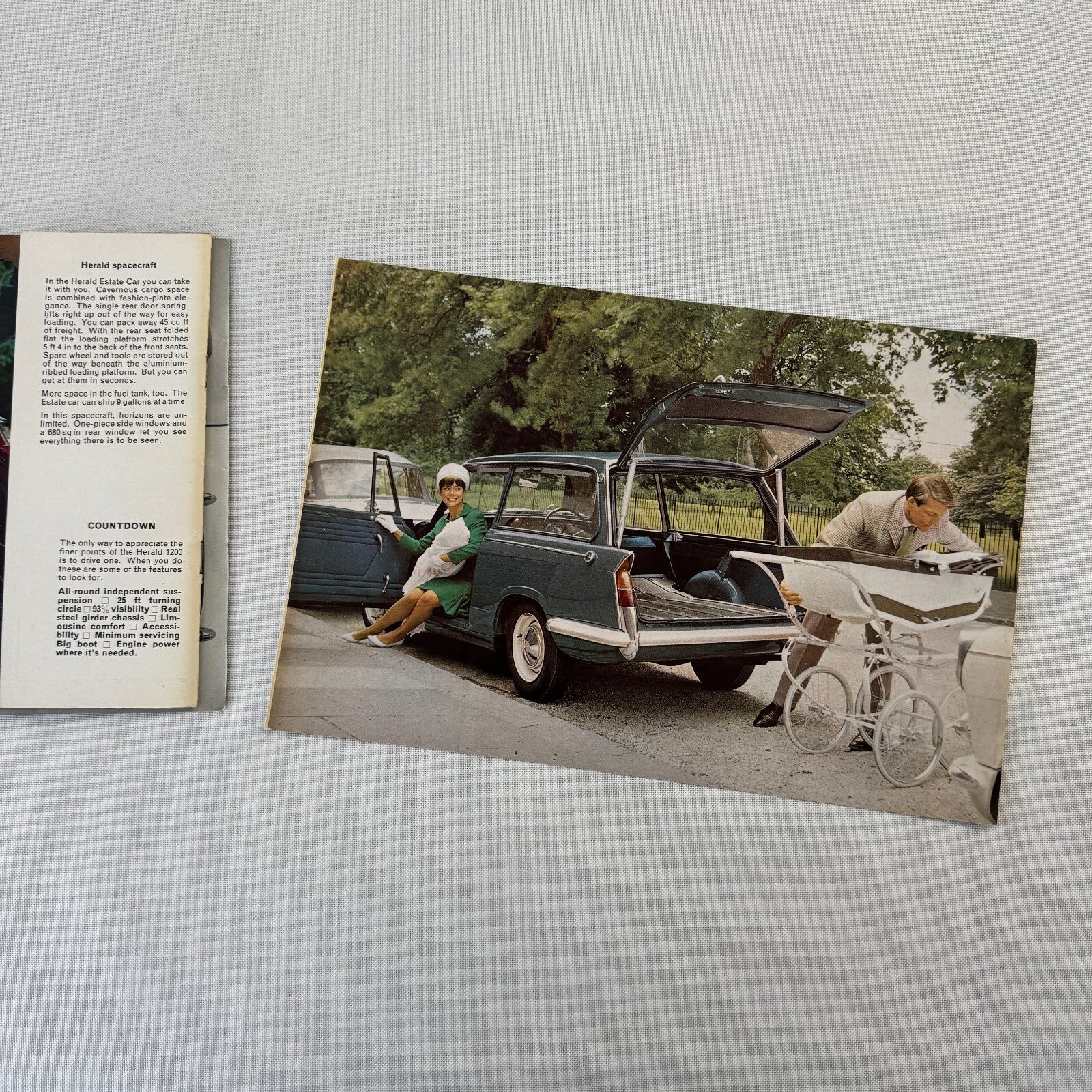 Triumph Herald 1200 Saloon Convertible Estate Wagon Car Sales Brochure Catalog