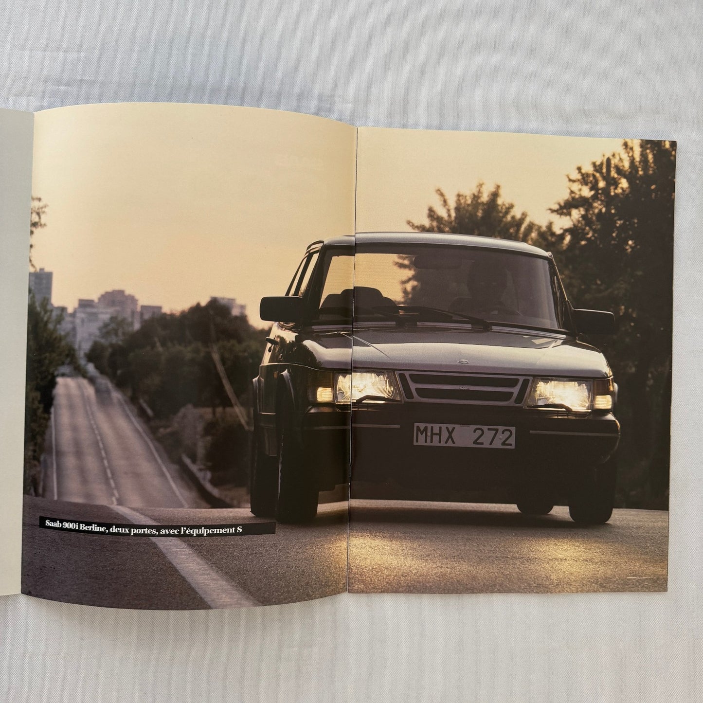 1987 Saab 900i Car Sales Brochure Catalog Vintage Saab 900 FRENCH European