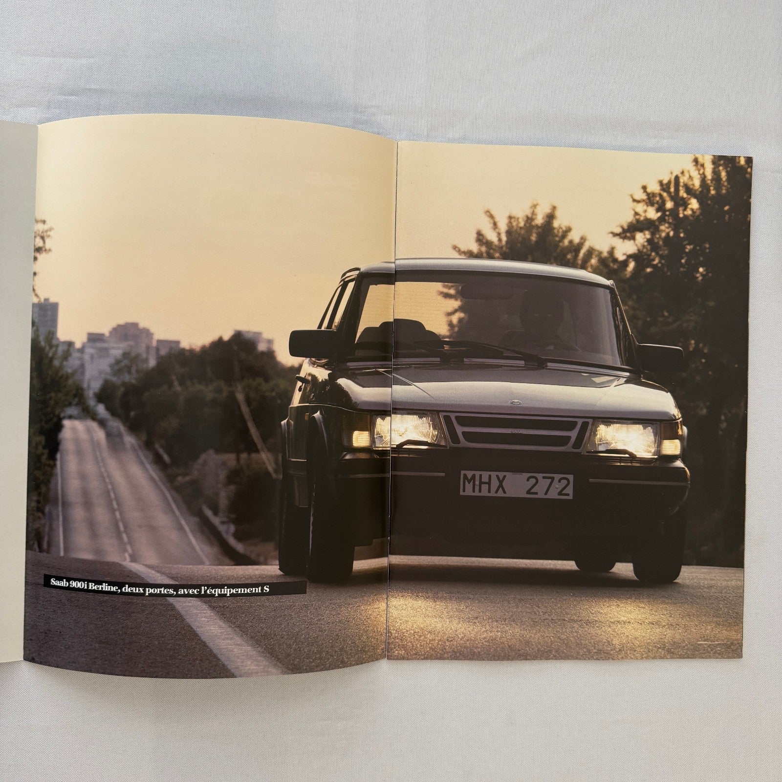 1987 Saab 900i Car Sales Brochure Catalog Vintage Saab 900 FRENCH European