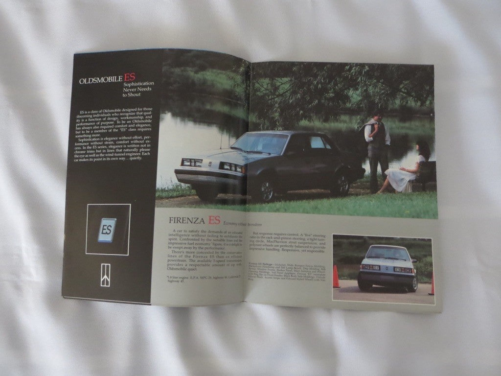 1983 Oldsmobile ES Sales Brochure Catalog Omega Cutlass Ciera Firenza