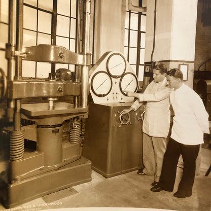 Press Photograph Photo Georgetown Unversity Dental School Testing Dentist 1933