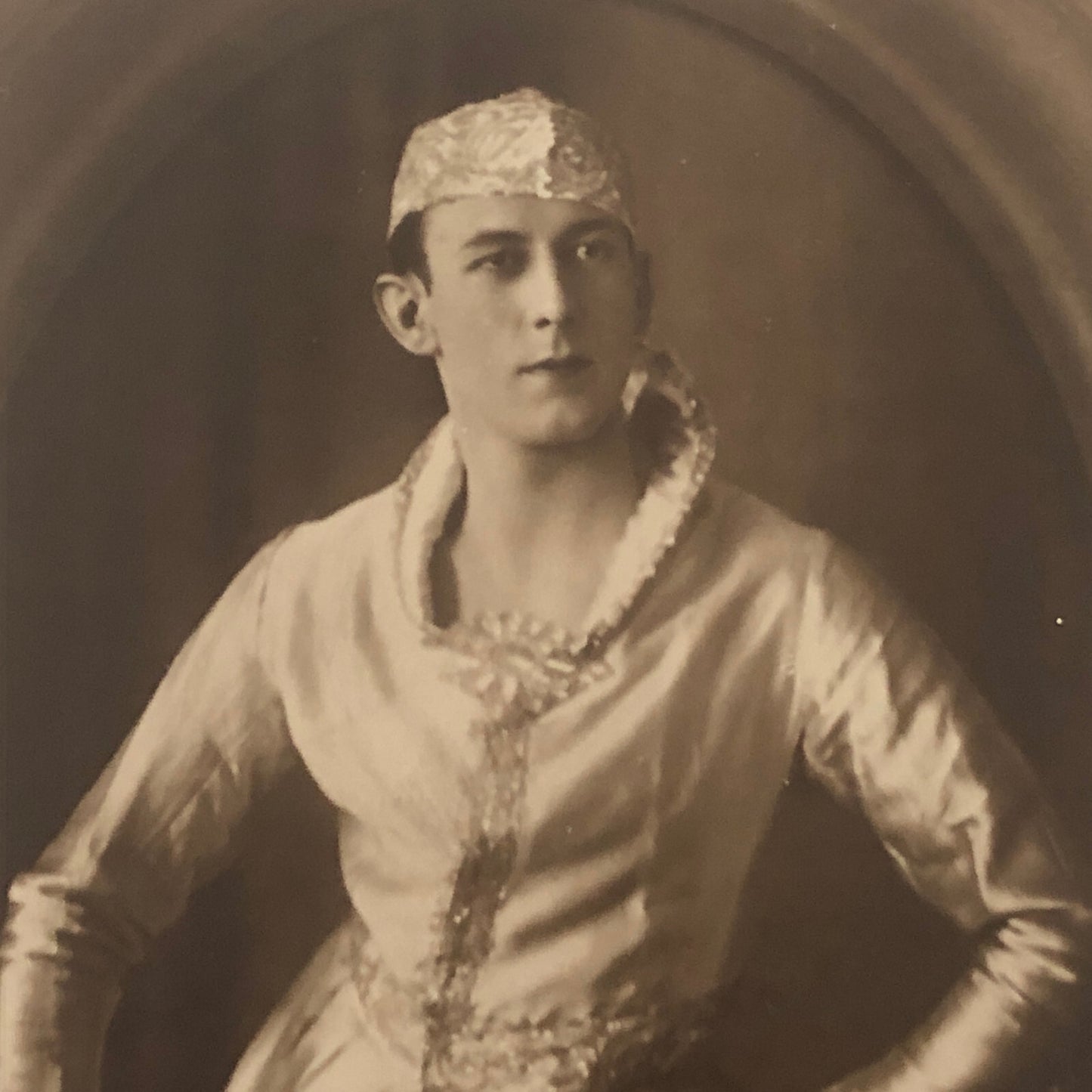 Circus Performer Balancing Act Postcard Post Card Vintage Ottare