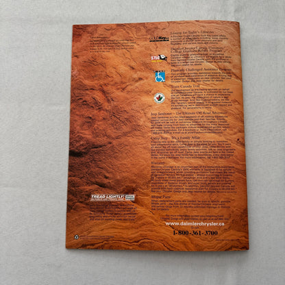 2000 Jeep Grand Cherokee SUV Car Sales Brochure Catalog Advertising Canadian