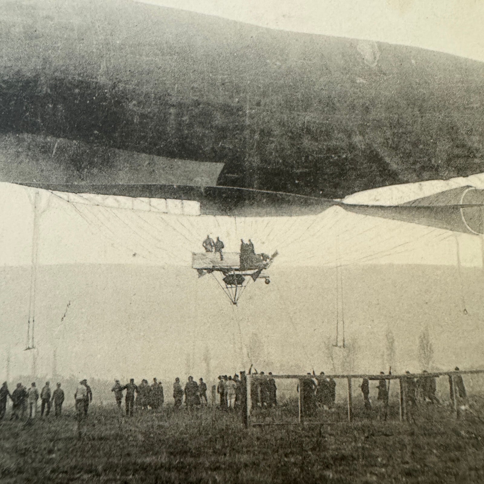 Vintage Zeppelin Airship Dirigible Postcard Post Card French Republique Republic