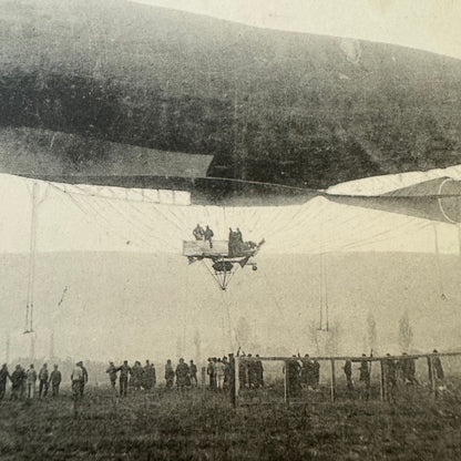 Vintage Zeppelin Airship Dirigible Postcard Post Card French Republique Republic