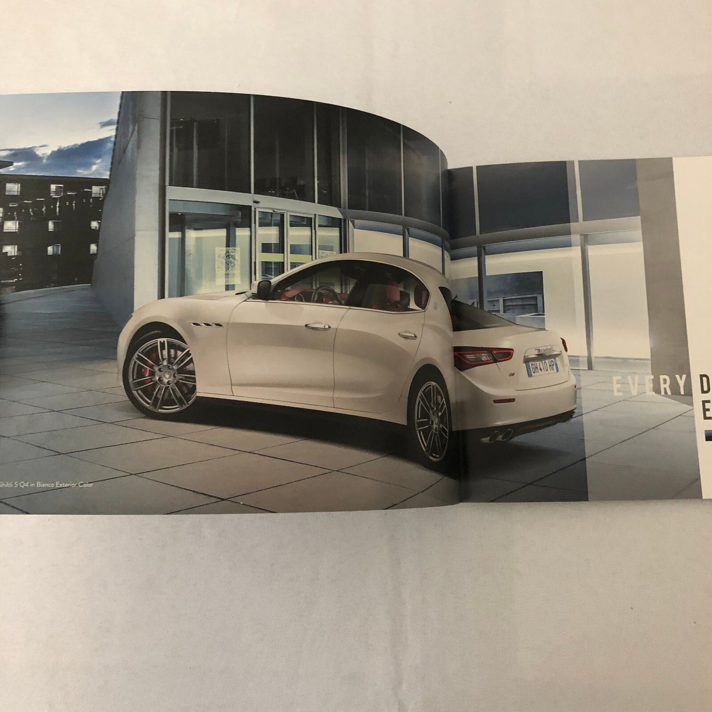 2014 2015 Maserati Ghibli Sales Brochure Catalog Ghibli S Q4