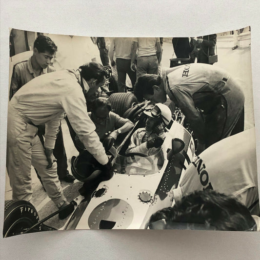 Vintage John Surtees Honda Grand Prix Racing Car Press Photo Photograph 