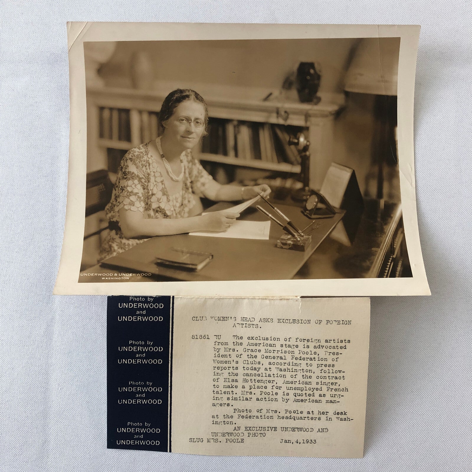 Press Photo Photograph 1933 Federation of Womens Clubs President Singers Ban