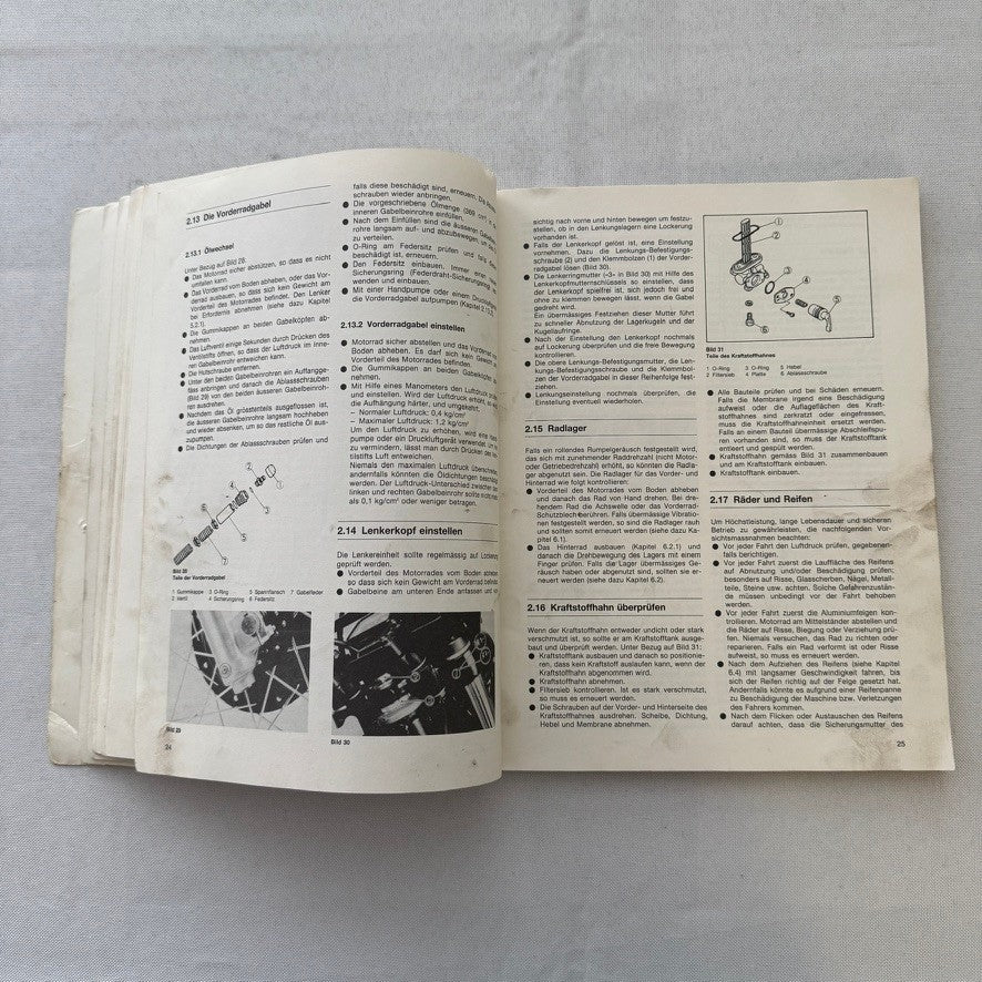 Vintage Yamaha XT550 Motorcycle Bike Repair Manual Book XT 550 GERMAN